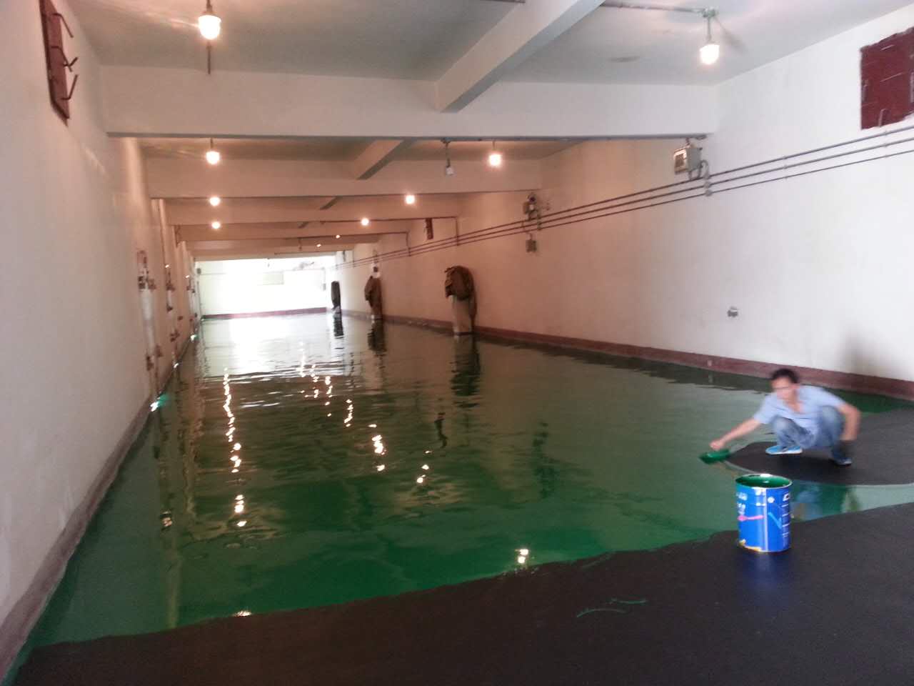 環氧地坪漆施工后不干怎么辦！廈門滄晟地坪漆廠家為您解析