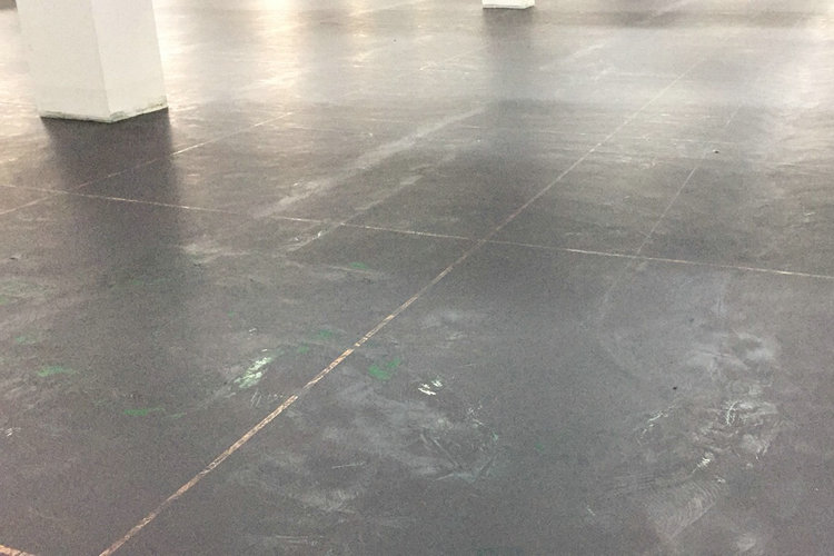 防靜電地坪漆,福州防靜電地坪工程_防靜電地坪漆廠家滄晟:靜電對(duì)人體的危險(xiǎn)有哪些？