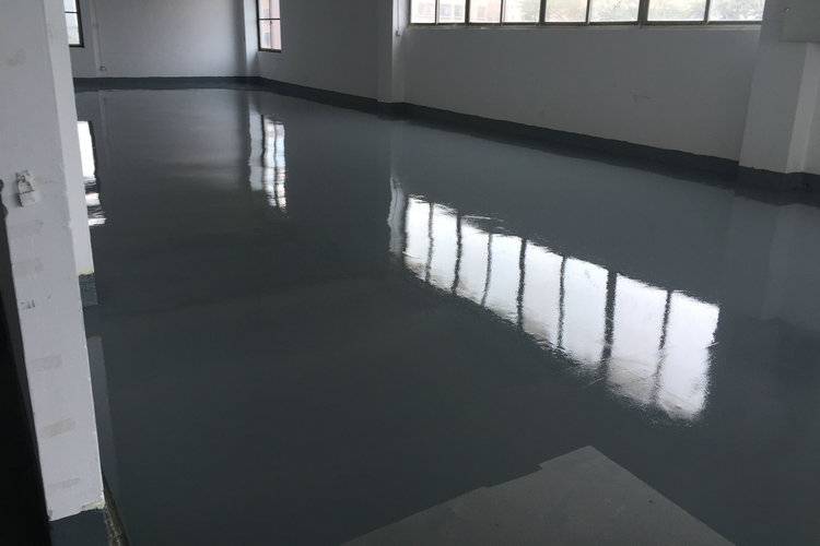 環(huán)氧地坪漆廠家滄晟_流平劑在自流平地坪漆中的應用